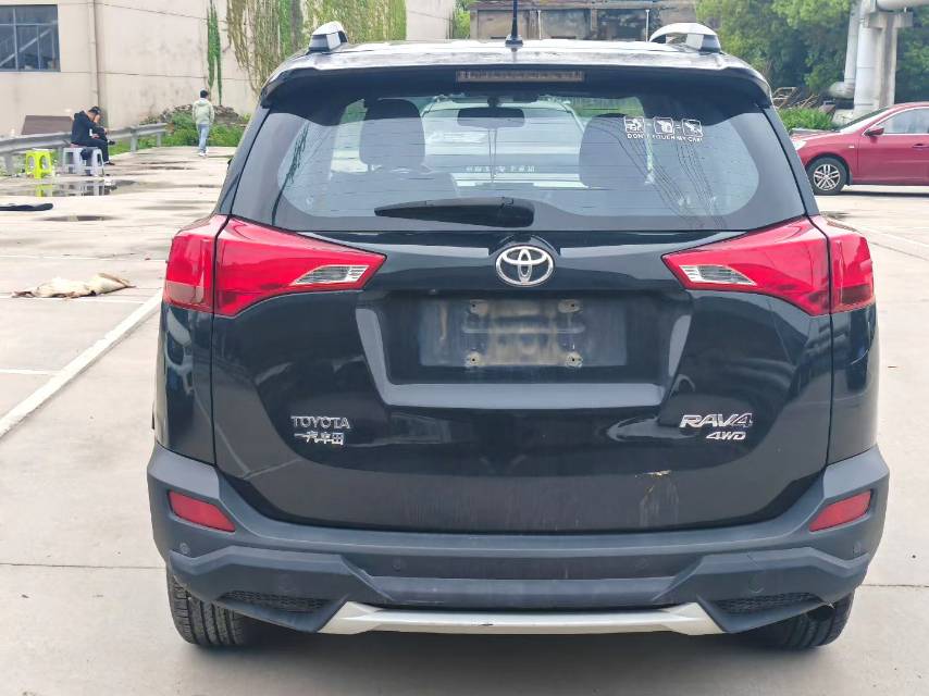 RAV 4 荣放 Model Year 2.5L 自动四驱精英版