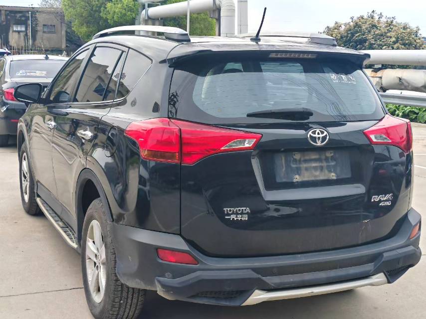 RAV 4 荣放 Model Year 2.5L 自动四驱精英版