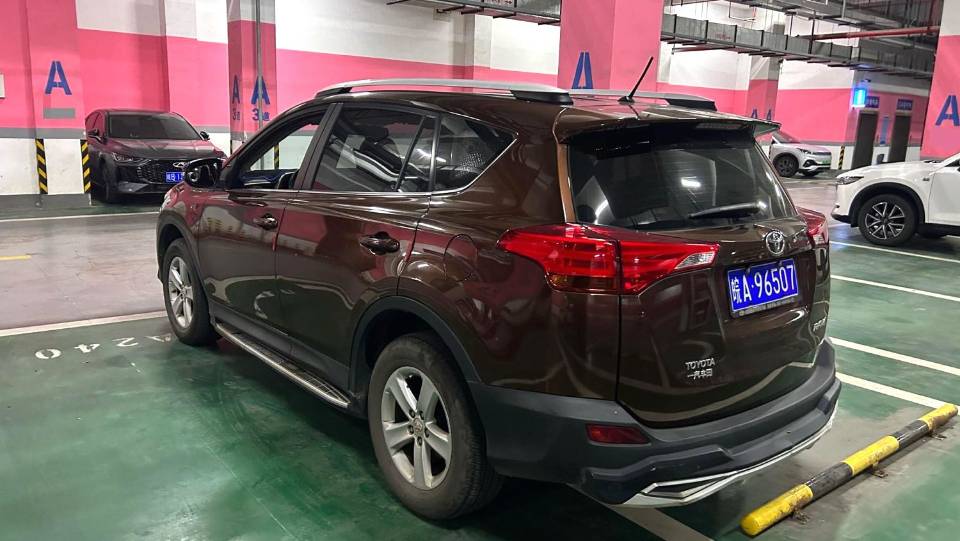 RAV 4 荣放 Model Year 2.0L CVT 两驱都市版