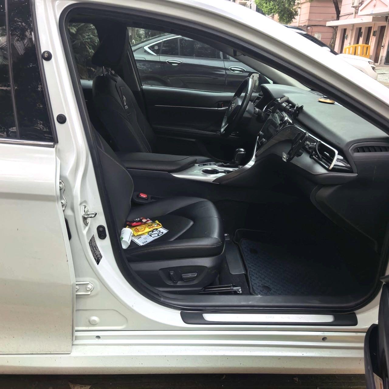 凯美瑞 Model Year Facelift 双擎 2.5HG 豪华版