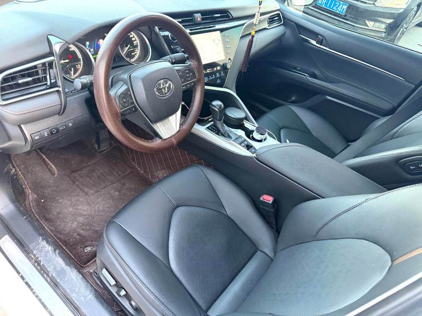 Toyota Camry Hybrid 2.5HG Luxury