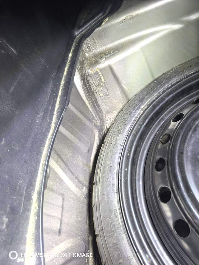 卡罗拉 Model Year 双擎 1.8L E CVT 精英版