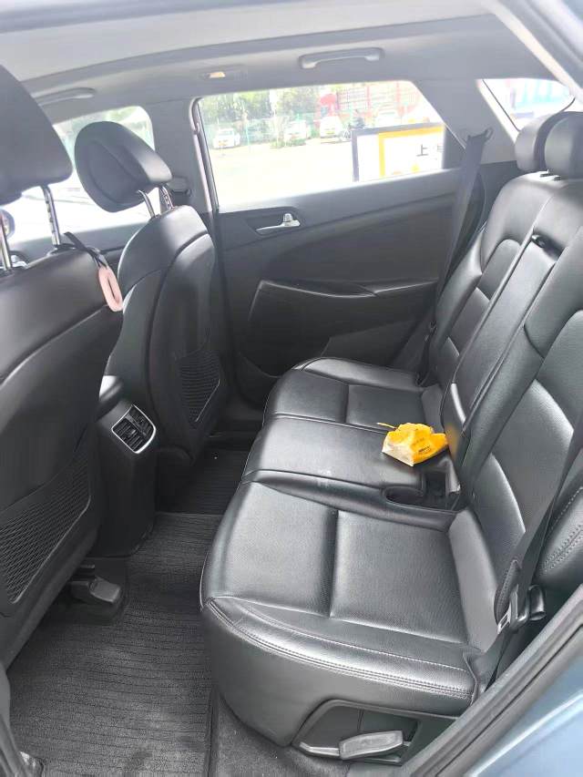 途胜 Model Year 1.6T 双离合两驱智能型