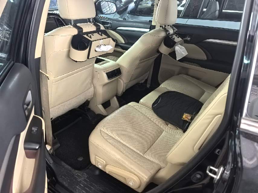 Toyota Highlander 2.0T 4WDLuxury 7 Seats