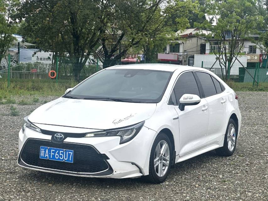 雷凌 Model Year 双擎 1.8H E CVT 豪华版