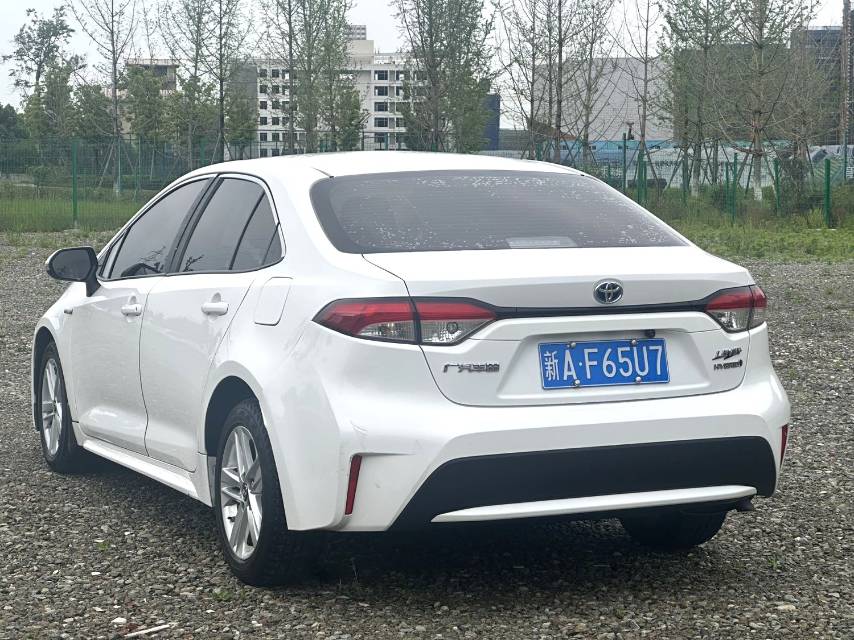 雷凌 Model Year 双擎 1.8H E CVT 豪华版