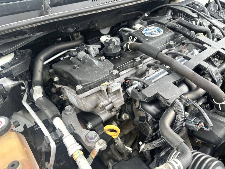 雷凌 Model Year 双擎 1.8H E CVT 豪华版