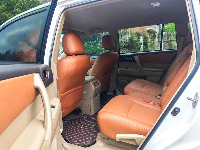 Toyota Highlander 2,7 л, 2WD, 5-местная версия Elite