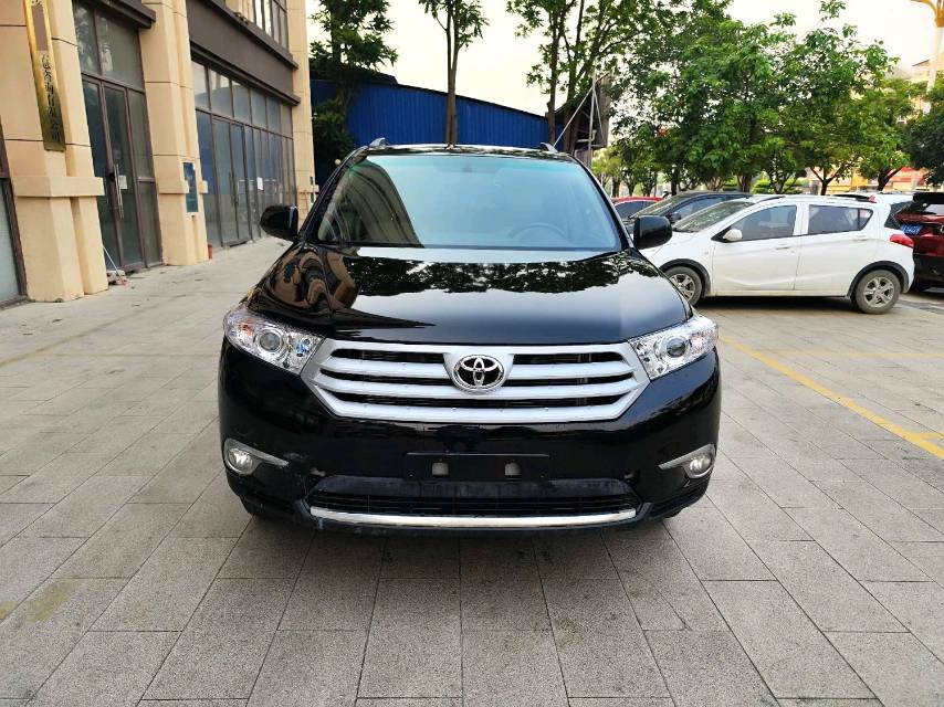 汉兰达 Model Year 2.7L 2WD 5 座精英版