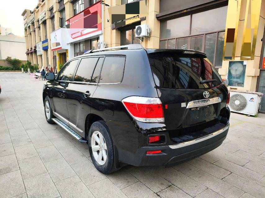 汉兰达 Model Year 2.7L 2WD 5 座精英版