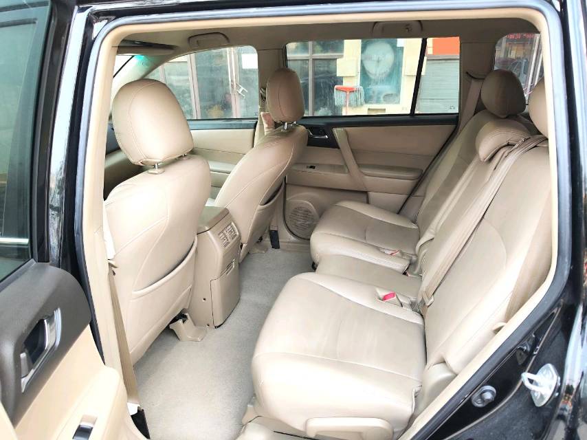 汉兰达 Model Year 2.7L 2WD 5 座精英版