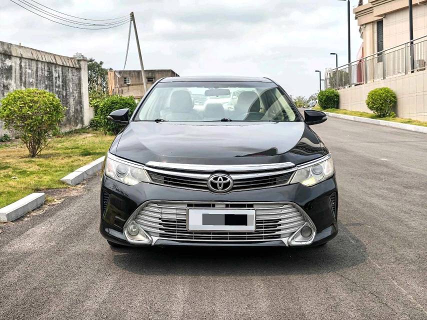 Toyota Camry 2.0E Elite