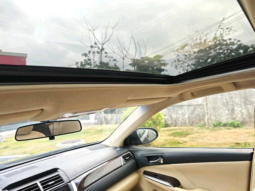 Toyota Camry 2.0E Elite