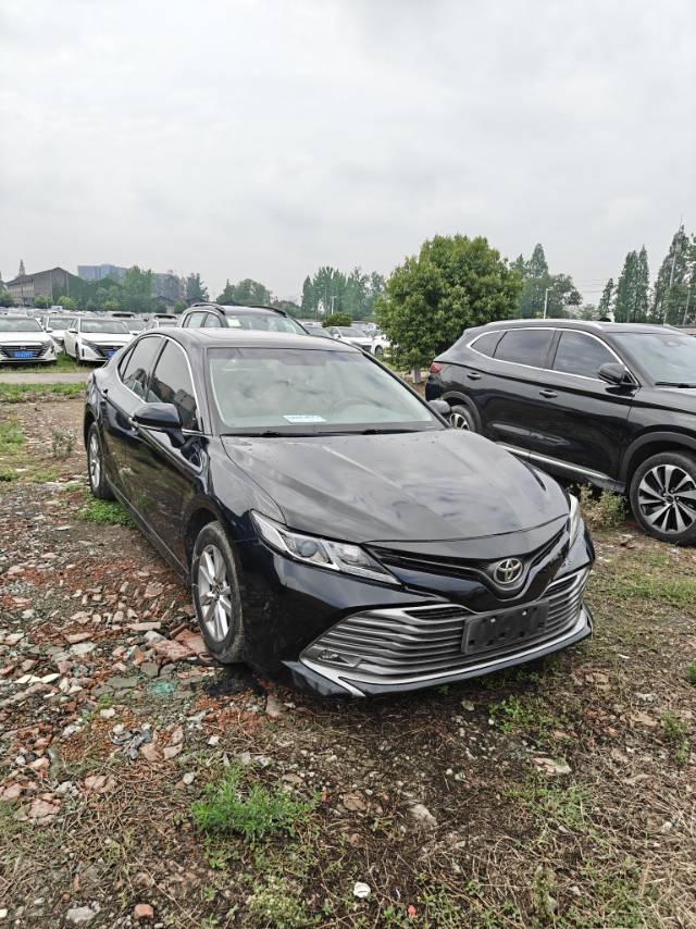 Toyota Camry 2.0E Elite