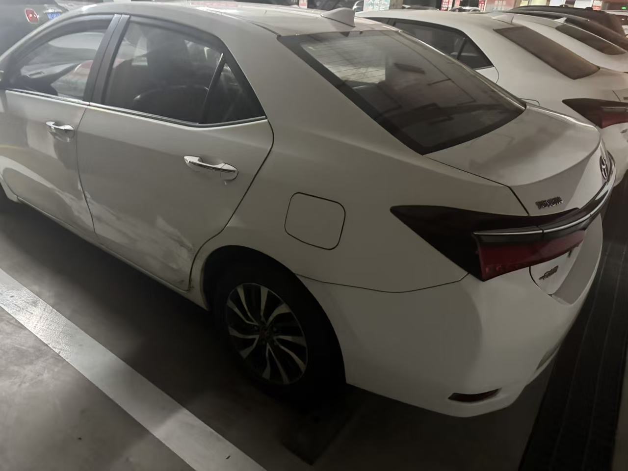 卡罗拉 Model Year 双擎 1.8L E CVT 智尚版