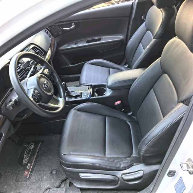 Kia Sportage 2.0L Automatic 4WD GLS