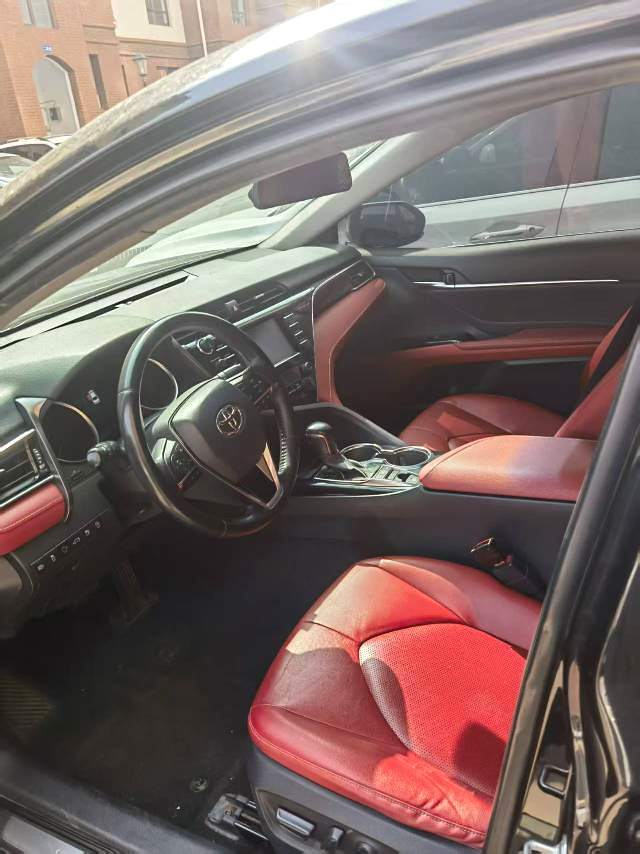 Toyota Camry 2.0S