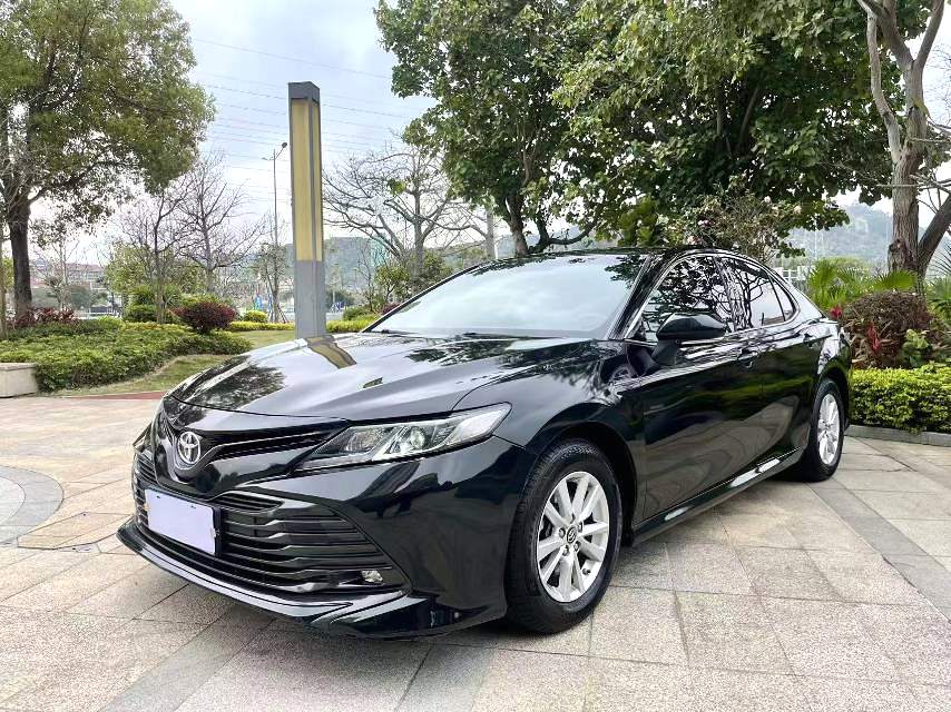 Toyota Camry 2.0E Elite VI