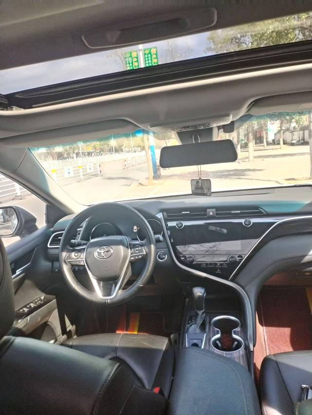 Toyota Camry Facelift 2.0G Luxury