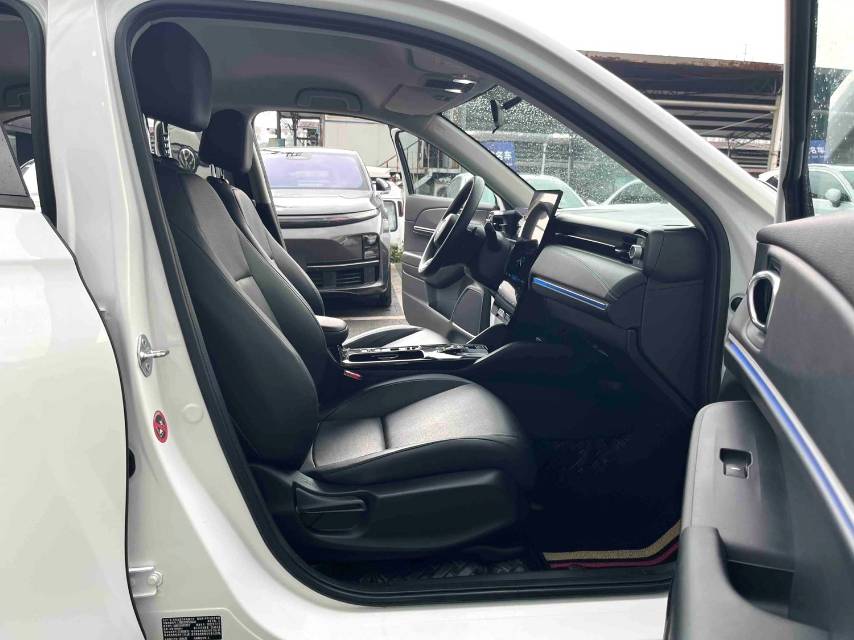Honda e NS 1 Model Year e 型版