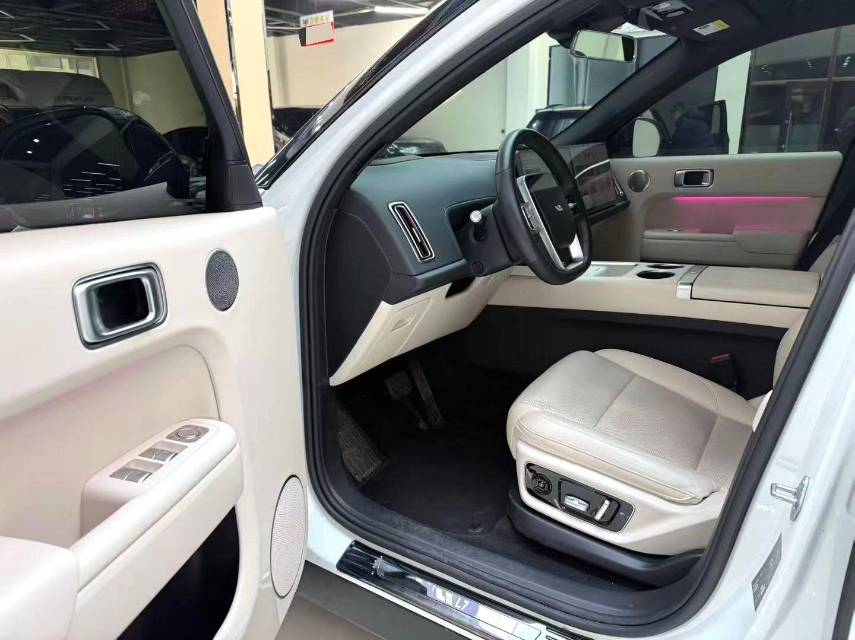 Li Auto L (Liter) 7 MAX