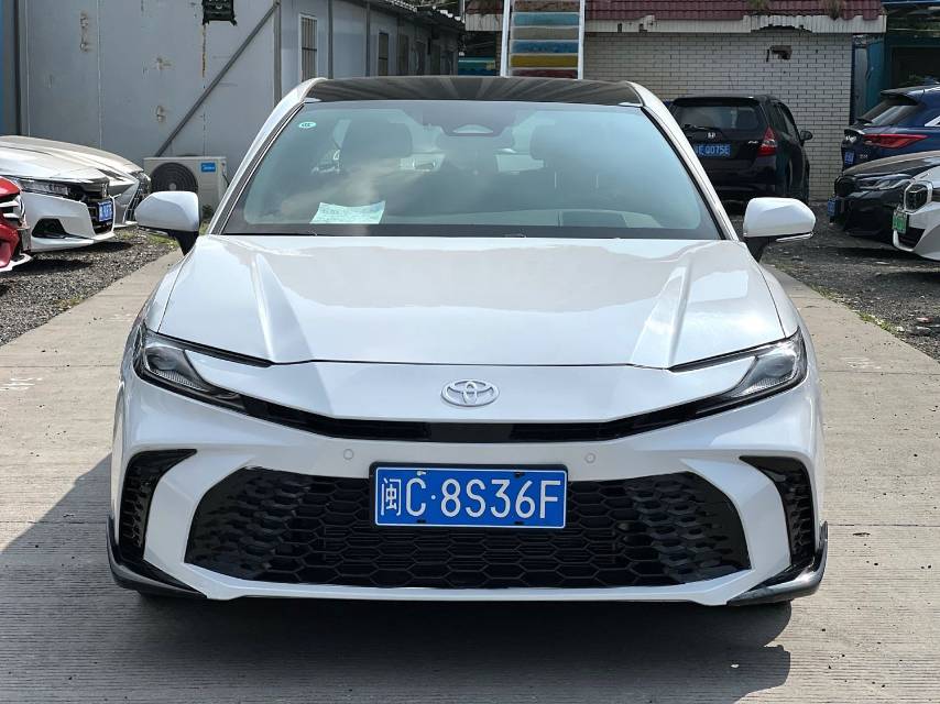 Toyota Camry 2.0S