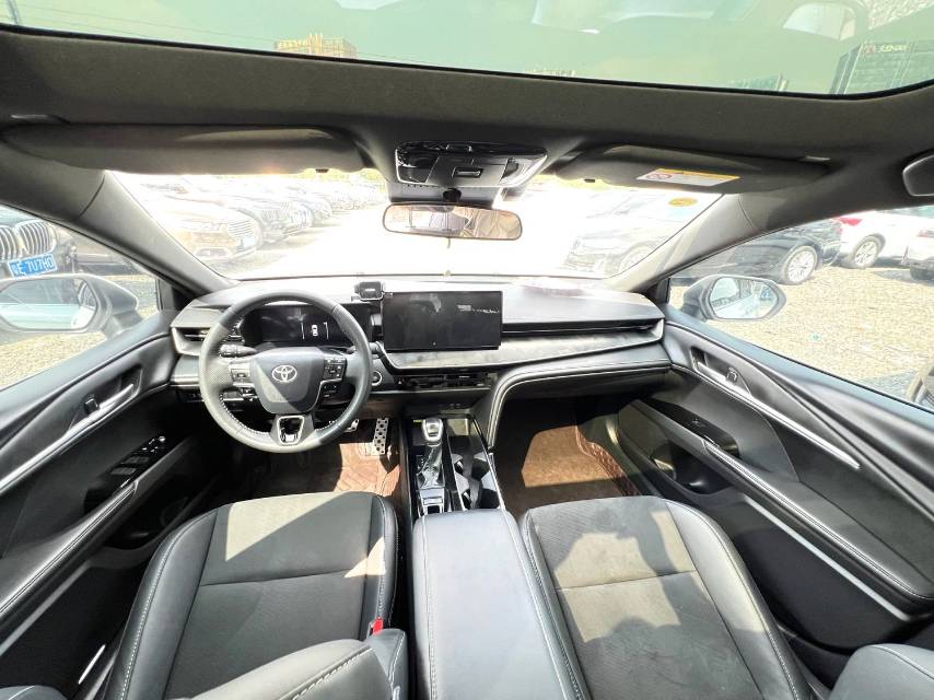 Toyota Camry 2.0S