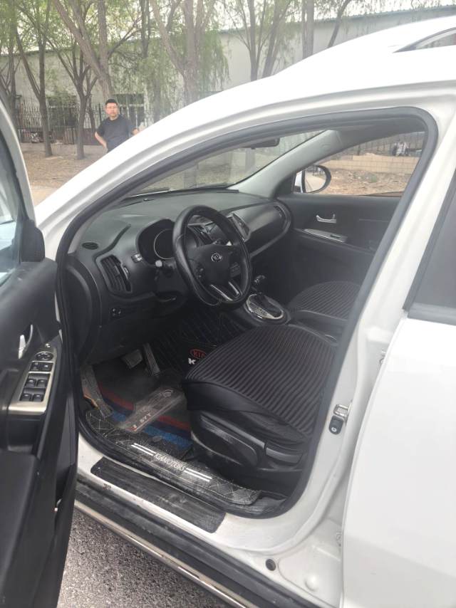 智跑 Model Year 2.0L 自动两驱版 GL