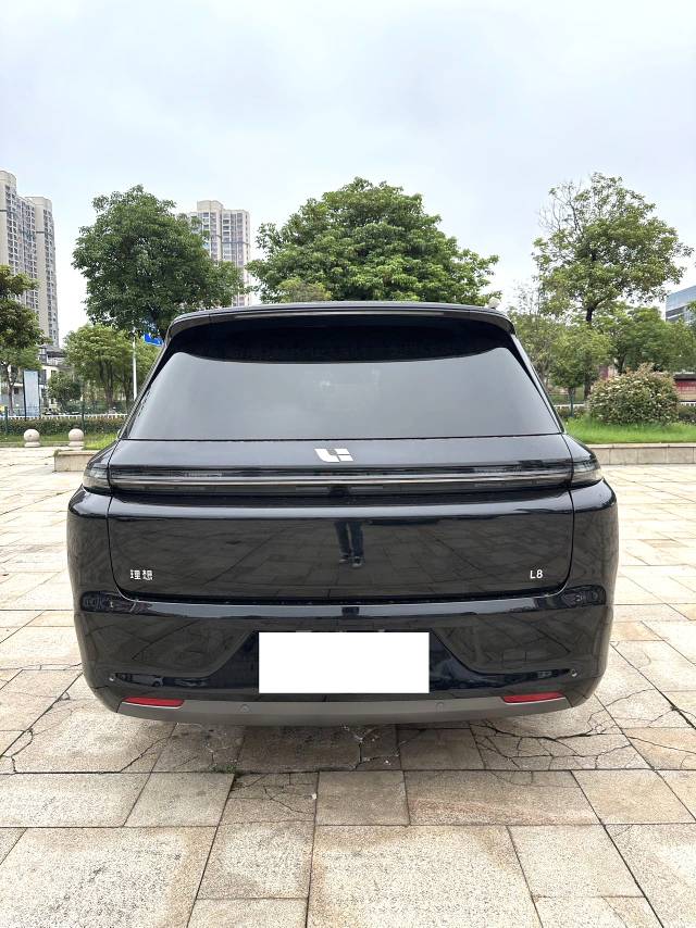 Li Auto L (Liter) 8 Air