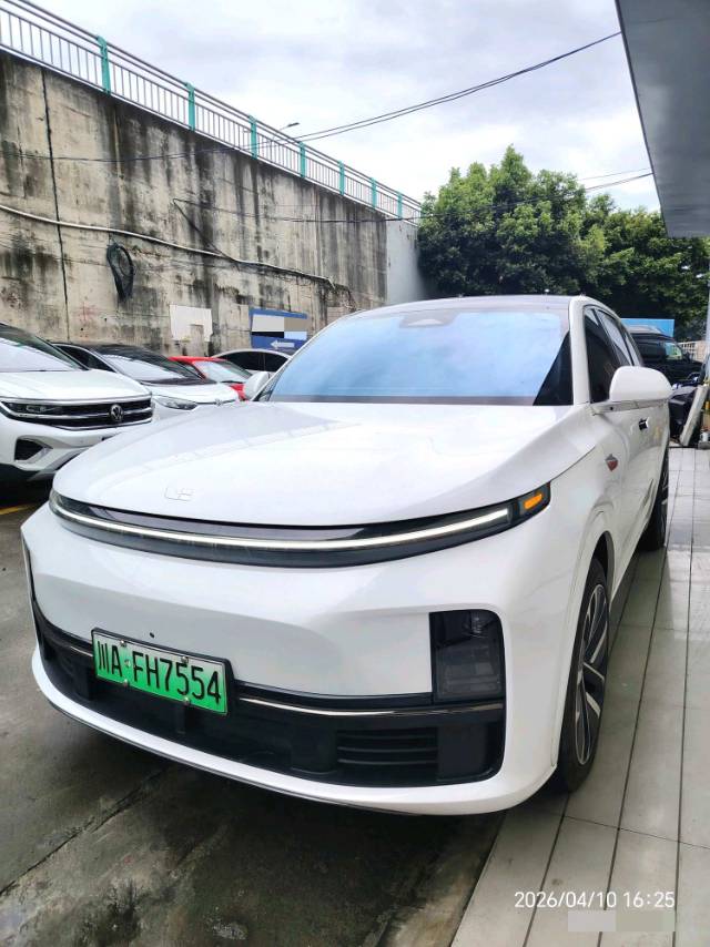 Li Auto L (Liter) 7 Pro