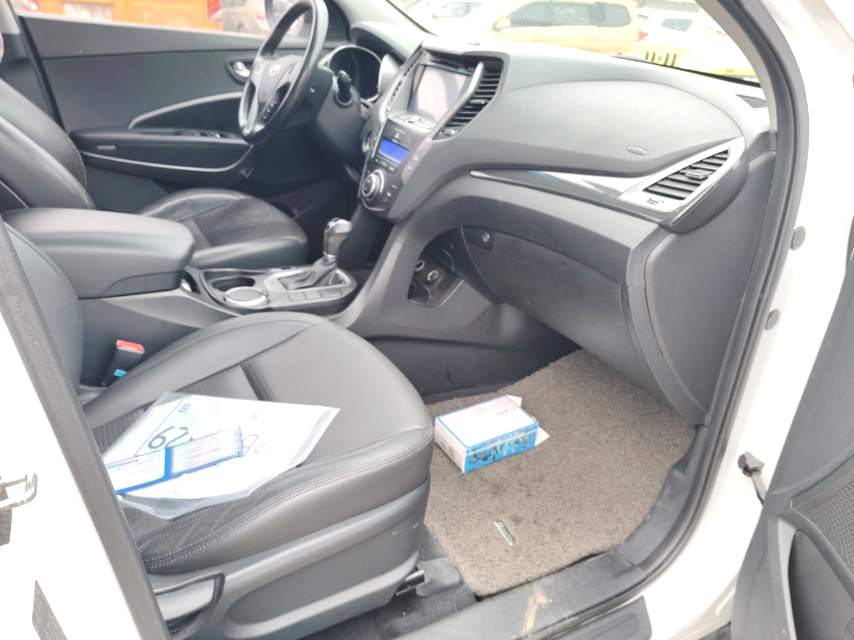 Hyundai Santa Fe 2.4L Automatic2WD