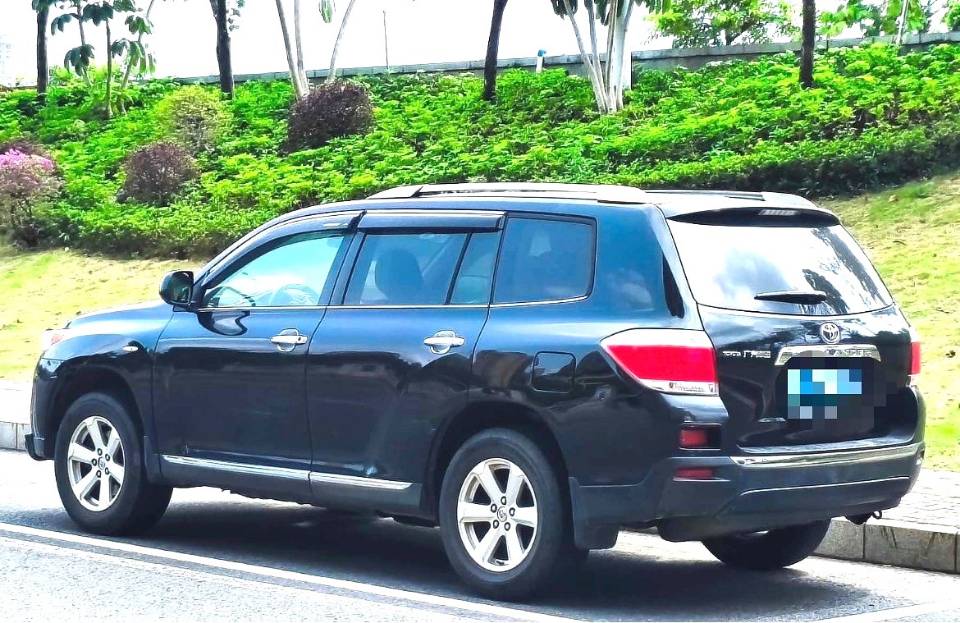 汉兰达 Model Year 2.7L 2WD 7 座精英版