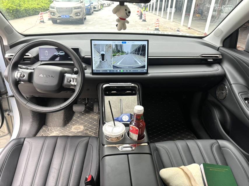 AION V Model Year 埃安霸王龙 650 智豪版