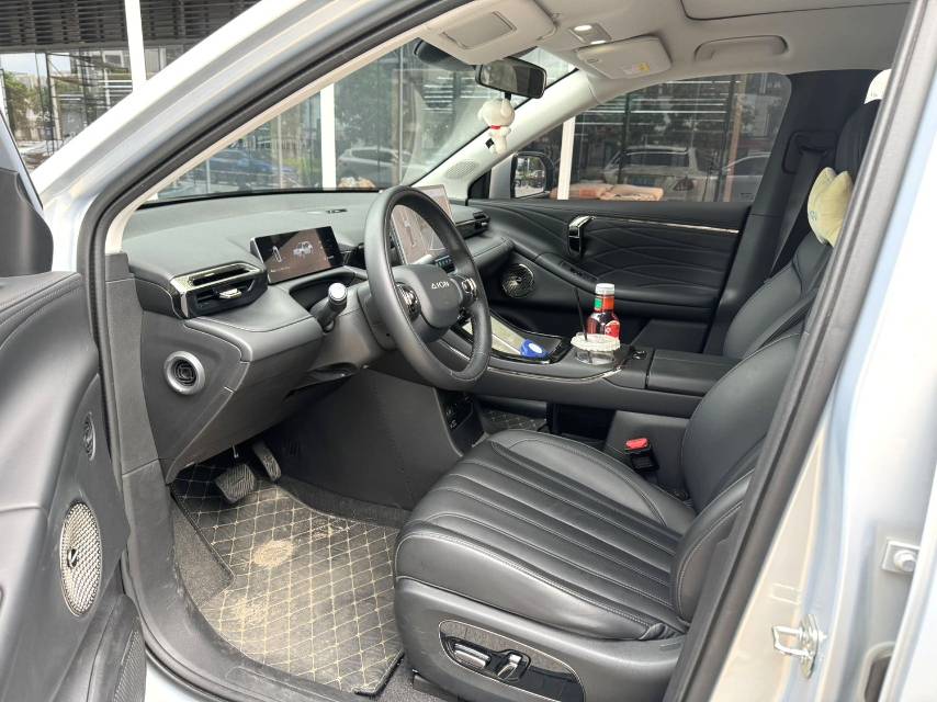 AION V Model Year 埃安霸王龙 650 智豪版