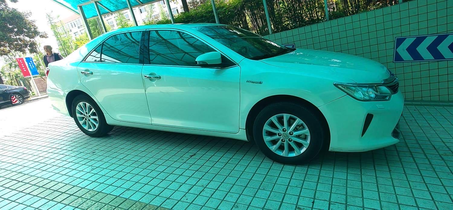 凯美瑞 Model Year 双擎 2.5HG 十周年纪念豪华导航版