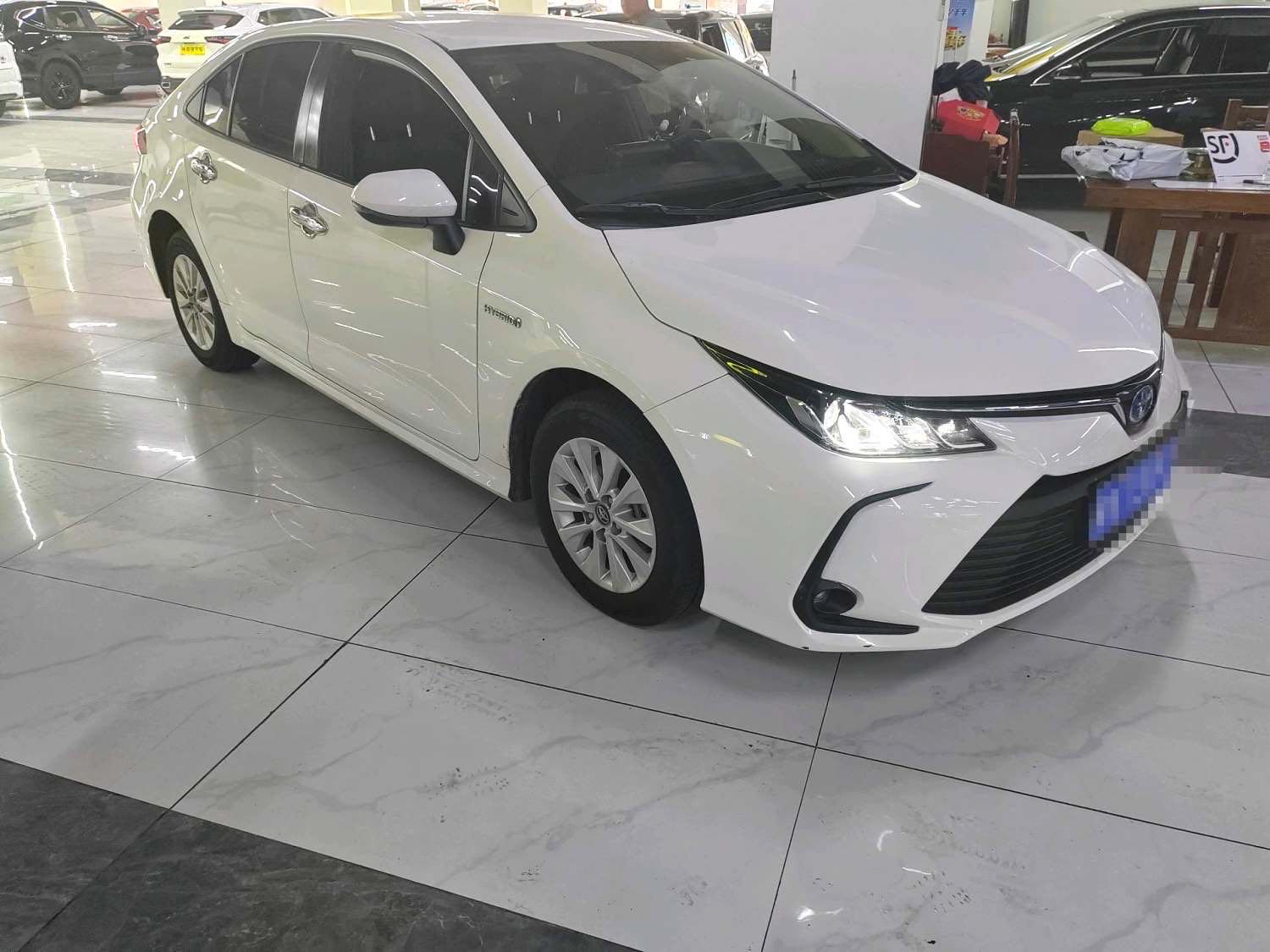 卡罗拉 Model Year 1.8L 智能电混双擎 先锋版