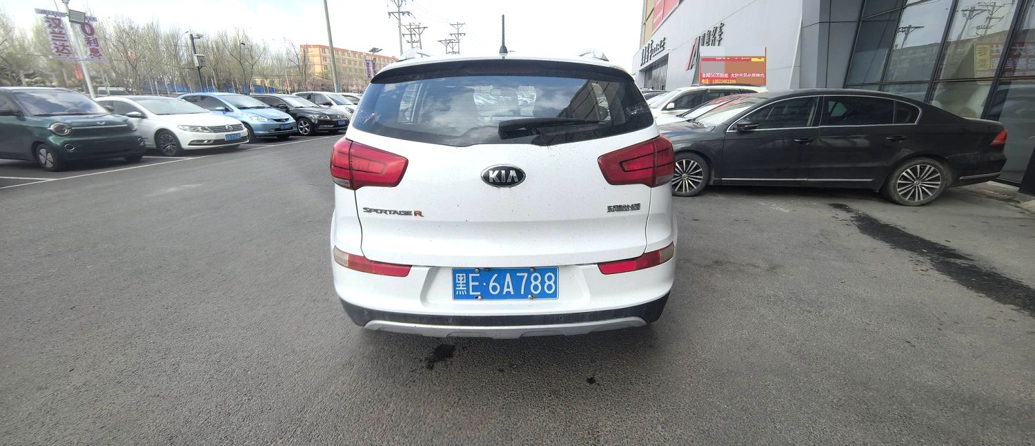Kia Sportage 2,0 л, АКПП, передний привод, GL