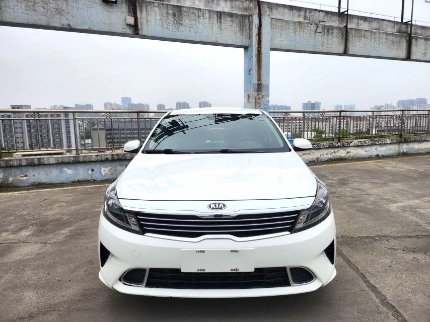福瑞迪 Model Year 1.6L 自动智享互联版 Value Connect