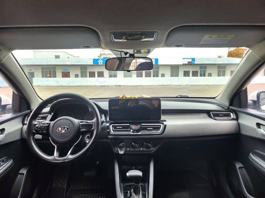 福瑞迪 Model Year 1.6L 自动智享互联版 Value Connect