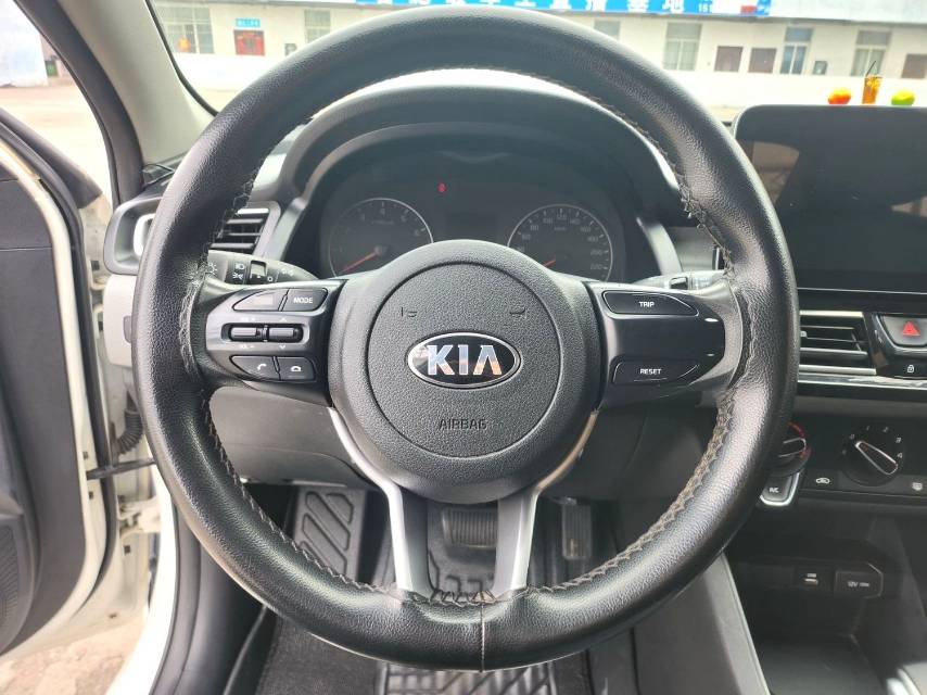 福瑞迪 Model Year 1.6L 自动智享互联版 Value Connect