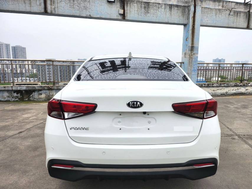 福瑞迪 Model Year 1.6L 自动智享互联版 Value Connect