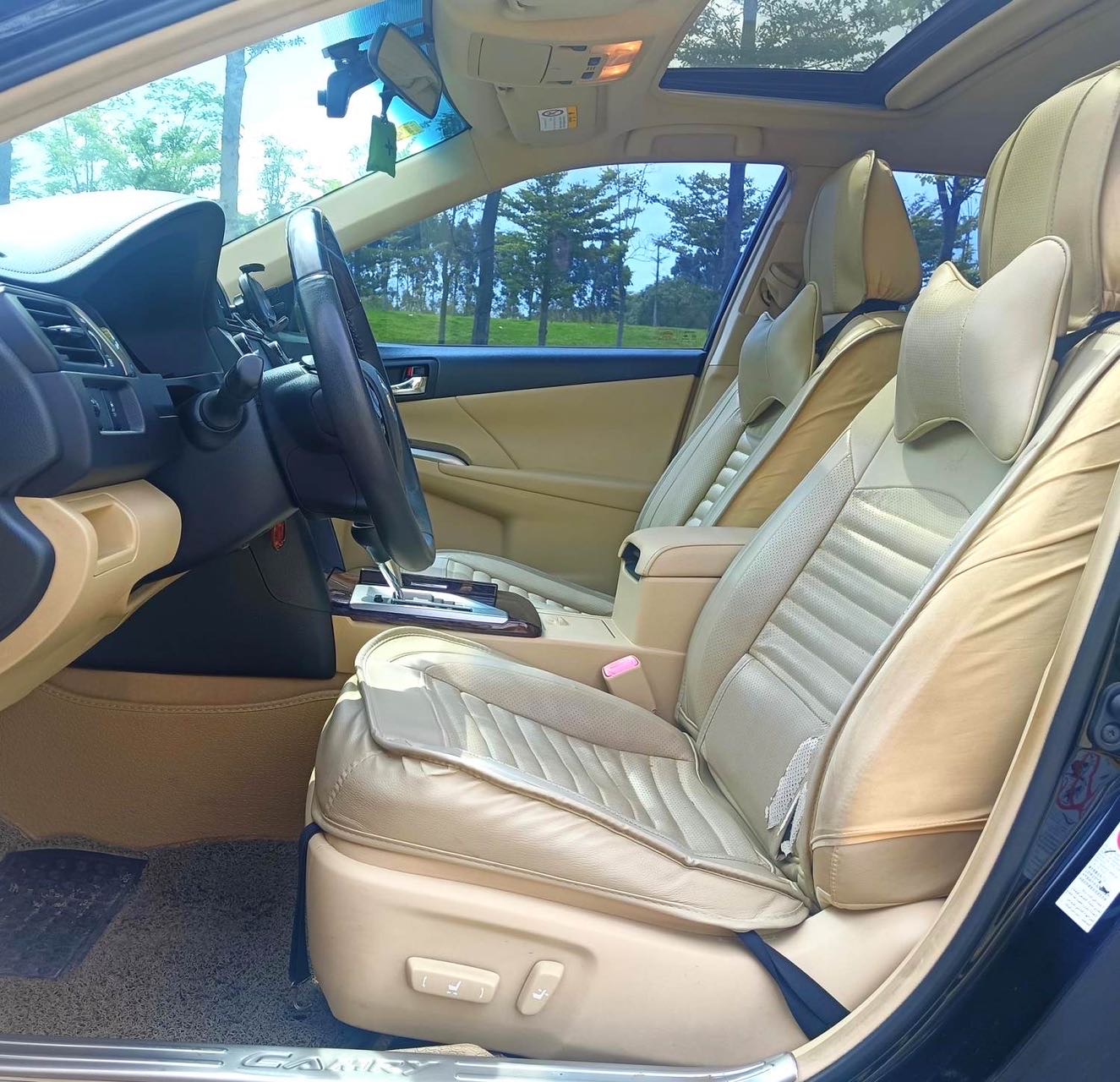 Toyota Camry 2.0G Lead
