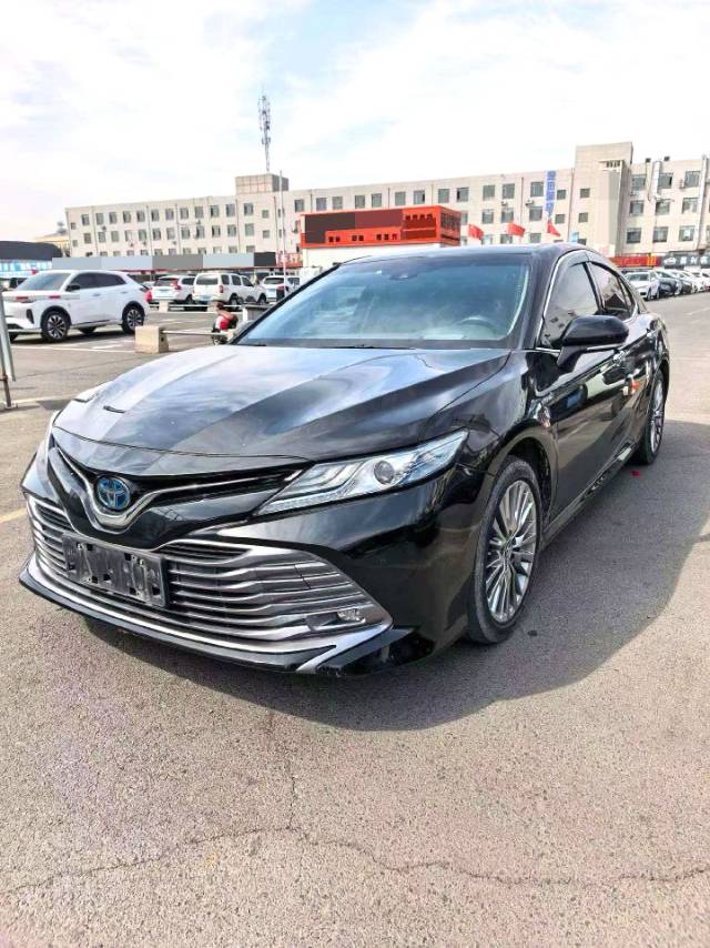 Toyota Camry Hybrid 2.5HG Luxury
