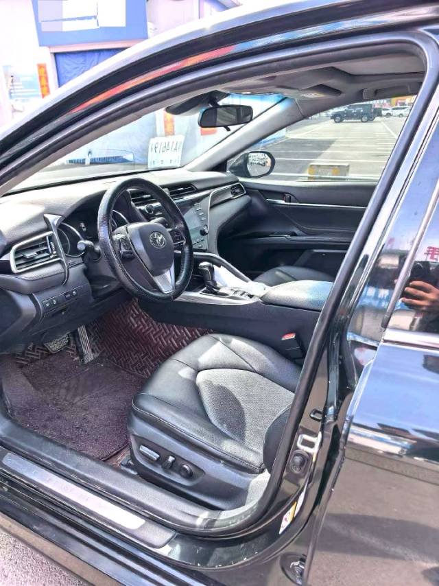 Toyota Camry Hybrid 2.5HG Luxury