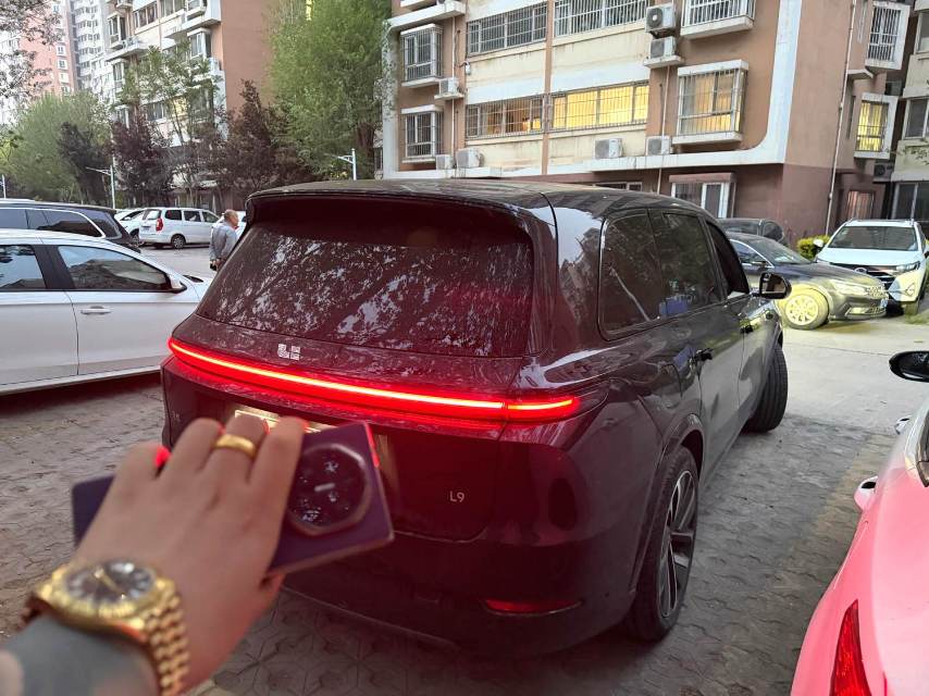 Li Auto L (Liter) 9 Max