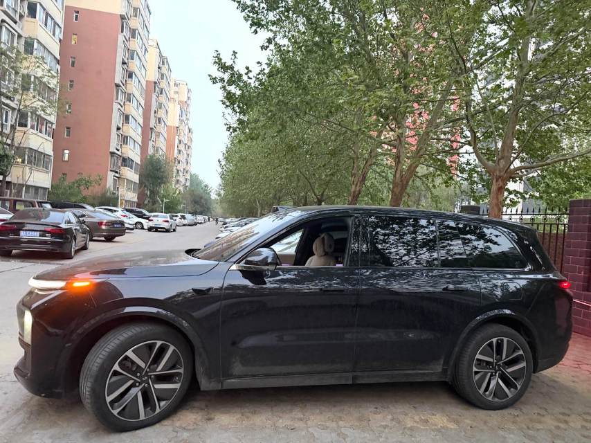 Li Auto L (Liter) 9 Max