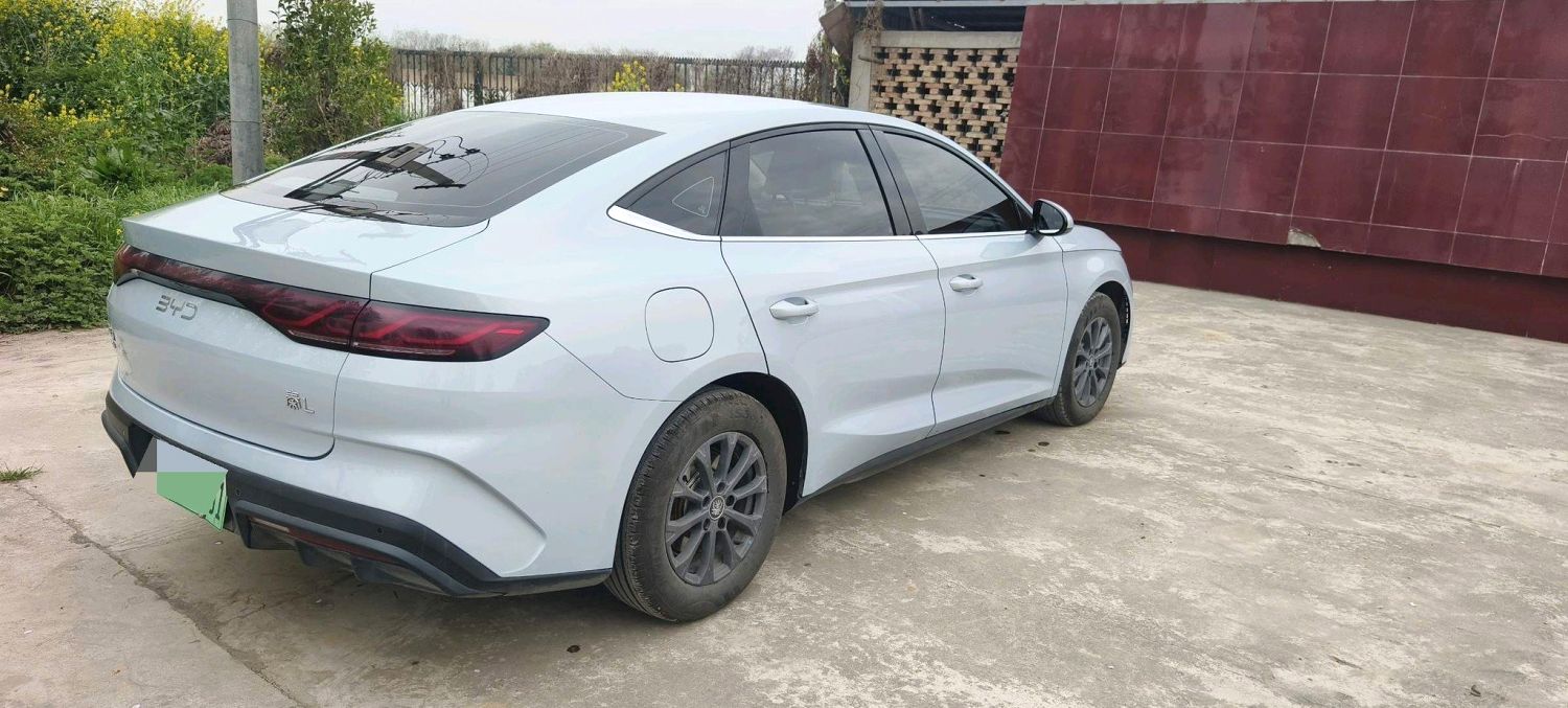 BYD L (литр) DM i 80 км, усовершенствованная версия
