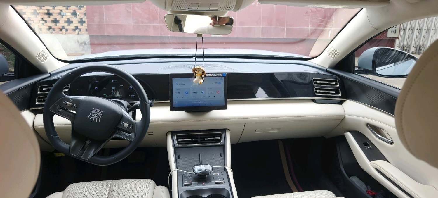 BYD L (литр) DM i 80 км, усовершенствованная версия