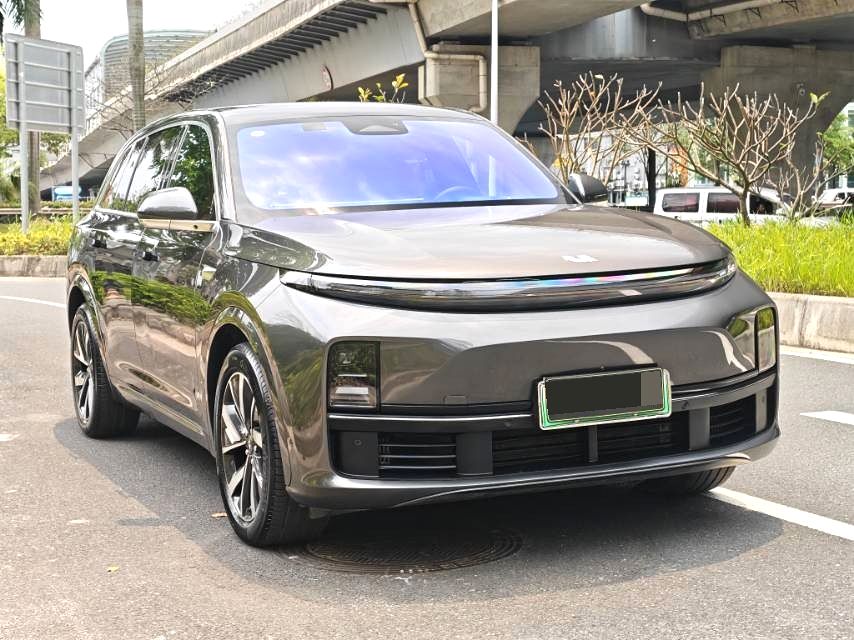 Li Auto L (Liter) 7 Pro