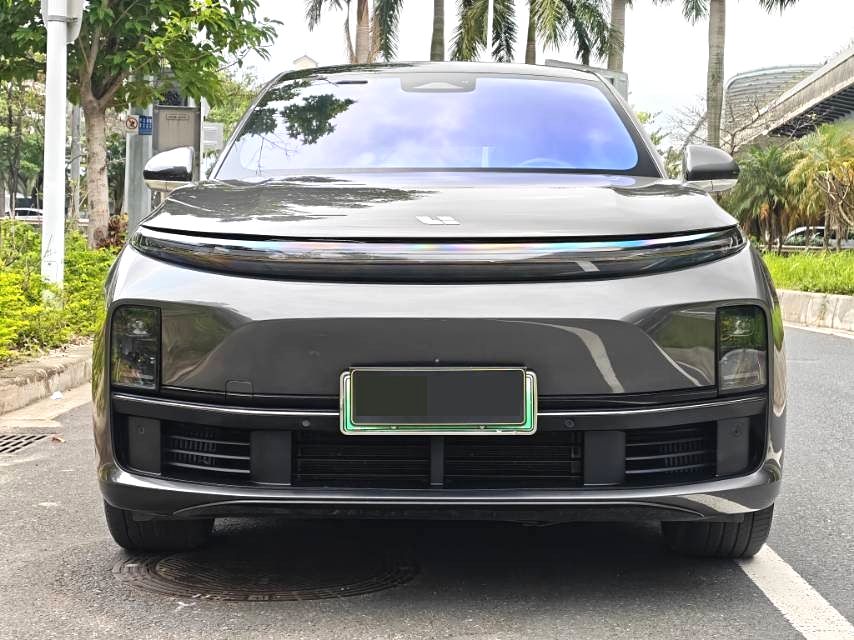 Li Auto L (Liter) 7 Pro